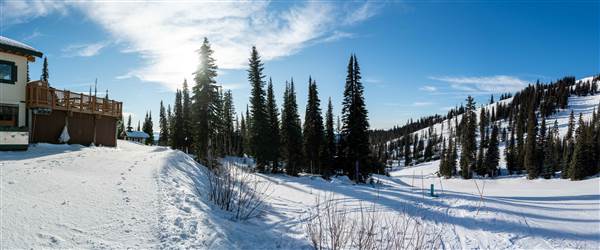 Sun Peaks Resort - Sunburst Lodge 1850M Mid-Mountain WINTER