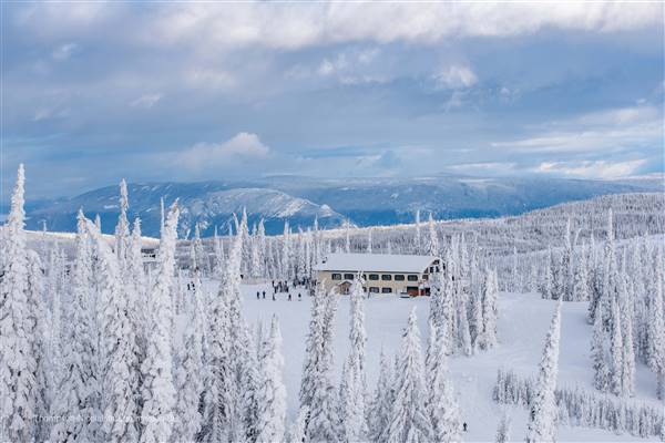 Sun Peaks Resort - Sunburst Lodge 1850M Mid-Mountain WINTER