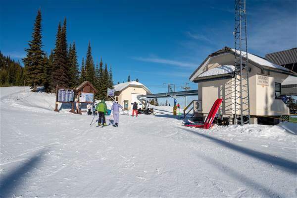Sun Peaks Resort - Sunburst Lodge 1850M Mid-Mountain WINTER