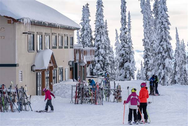 Sun Peaks Resort - Sunburst Lodge 1850M Mid-Mountain WINTER