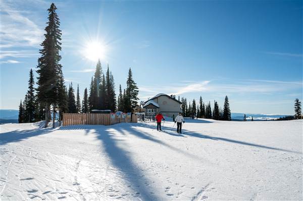 Sun Peaks Resort - Sunburst Lodge 1850M Mid-Mountain WINTER