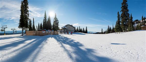 Sun Peaks Resort - Sunburst Lodge 1850M Mid-Mountain WINTER