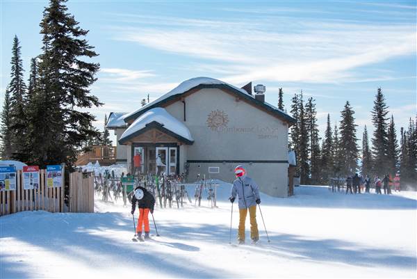 Sun Peaks Resort - Sunburst Lodge 1850M Mid-Mountain WINTER