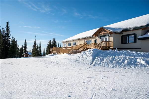 Sun Peaks Resort - Sunburst Lodge 1850M Mid-Mountain WINTER