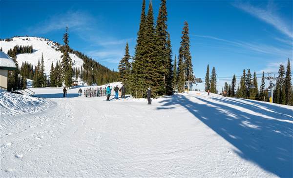 Sun Peaks Resort - Sunburst Lodge 1850M Mid-Mountain WINTER