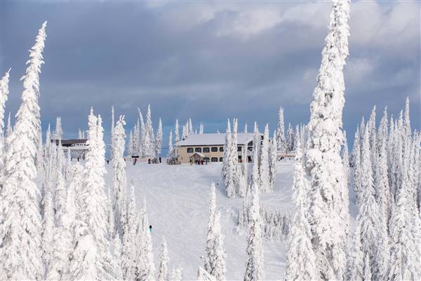 Sun Peaks Resort - Sunburst Lodge 1850M Mid-Mountain WINTER