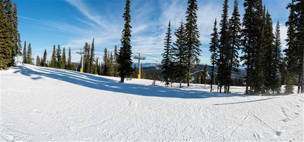 Sun Peaks Resort - Sunburst Lodge 1850M Mid-Mountain WINTER