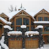 Creekside Chalet
