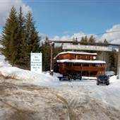 Helmcken Falls Lodge & Cabins