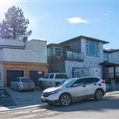 Hudson's Ridge Boulevard - Edgehill Place Residential Area of Modern Houses