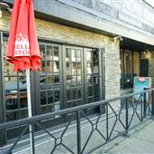 Johnny's On Oak Restaurant