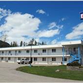 Blue River Motel SUMMER & WINTER