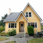Davis House