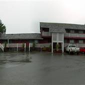 Hawks Nest Motel and Pub