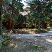 Mike Wiegele Helicopter Skiing - Lakeside Chalets