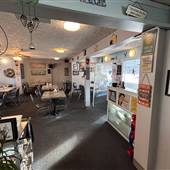 Kirsten's Hideout Cafe &  Back Alley - Canadas Best Value Inn & Suites
