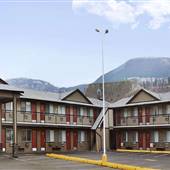 Super 8 Motel by Wyndham - Valleyview (Kamloops East)