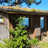 Lantzville Waterfront Rustic Cabin
