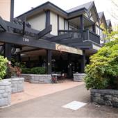 Giovanni's Restaurant & Lounge