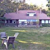 Balmoral Road House, Comox Peninsula