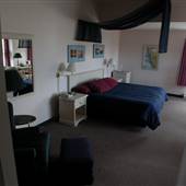 Quarterdeck Inn and Marina (Quarterdeck Inn Rooms)