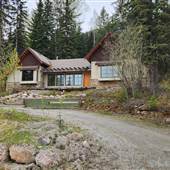 Small Thompson Chalet