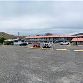 Canada's Best Value Desert Inn & Suites