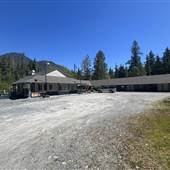 Shot in the Dark Restaurant and Rugged Mountain Motel