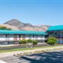 Scott's Inn and Suites - Near Downtown Kamloops