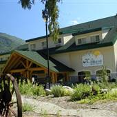 Coast Hillcrest Hotel