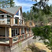 Gowlland Harbour Resort Cabins