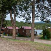 Dutch Lake Resort - Cabins & Painted Turtle Restaurant