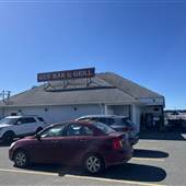 Gus' Bar and Grill