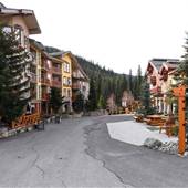 Sun Peaks Resort 104b Village FALL Oct