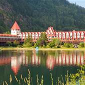 3 VALLEY GAP HOTEL & GHOST TOWN