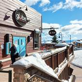 GLOBE TAPAS BAR ( BIG WHITE )