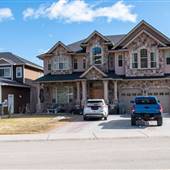 Batchelor Heights Neighbourhood - Hillside Neighbourhood overlooking North Kamloops & Valley