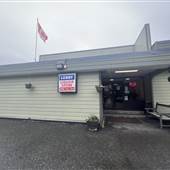 Lobby Liquor Store