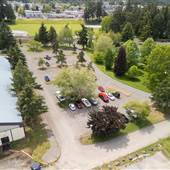 Parksville Beach ( Parksville Beach Parking)