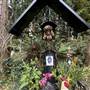 Holy Cross Cemetery