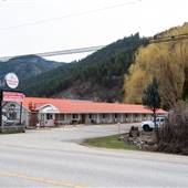 Overlander Motel