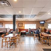 Barriere Motor Inn Restaurant