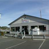 Quarterdeck Inn and Marina (Quarterdeck Marina Store)