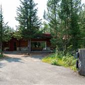 Mike Wiegele Helicopter Skiing - Resort Chalets