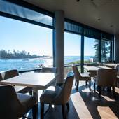 Black Rock Resort - Big Beach Lounge