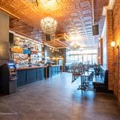 Commodore Grand Cafe & Lounge