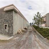 962 Laval Crescent Alley