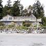 The Lodge at Weir's Beach