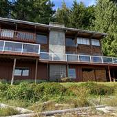 Herriot Bay beach front house