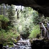 *Upana Caves